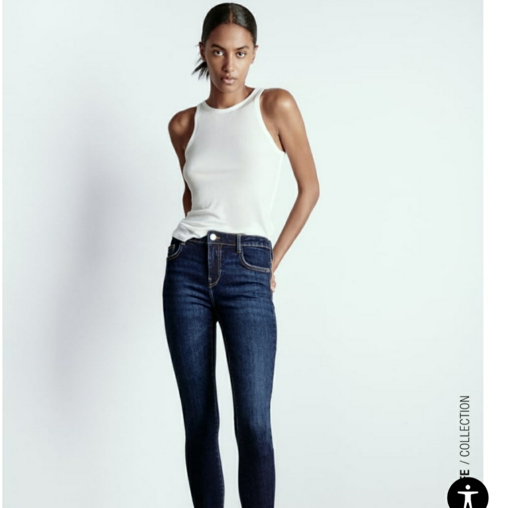 Zara Mid Rise Skinny Jeans